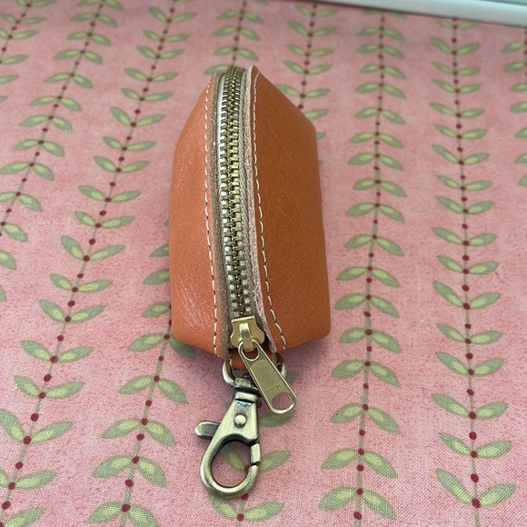 Portland Leather Satuma Mini Taco Keychain - Picture 4 of 5
